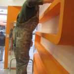 ελαιοχρωματισμός επαγγελματικού χώρου,Πετρούπολη